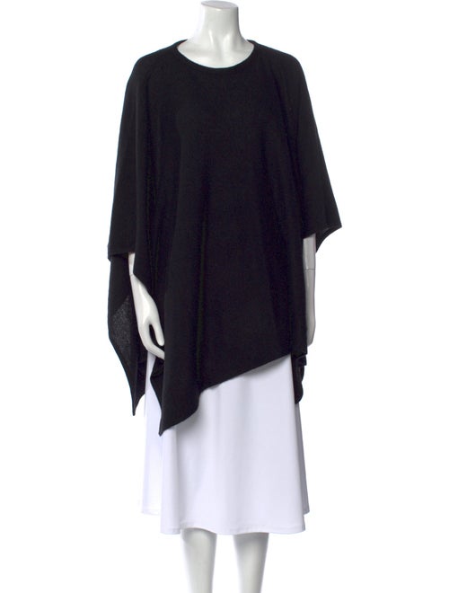 Neiman Marcus Cashmere Scoop Neck Sweater