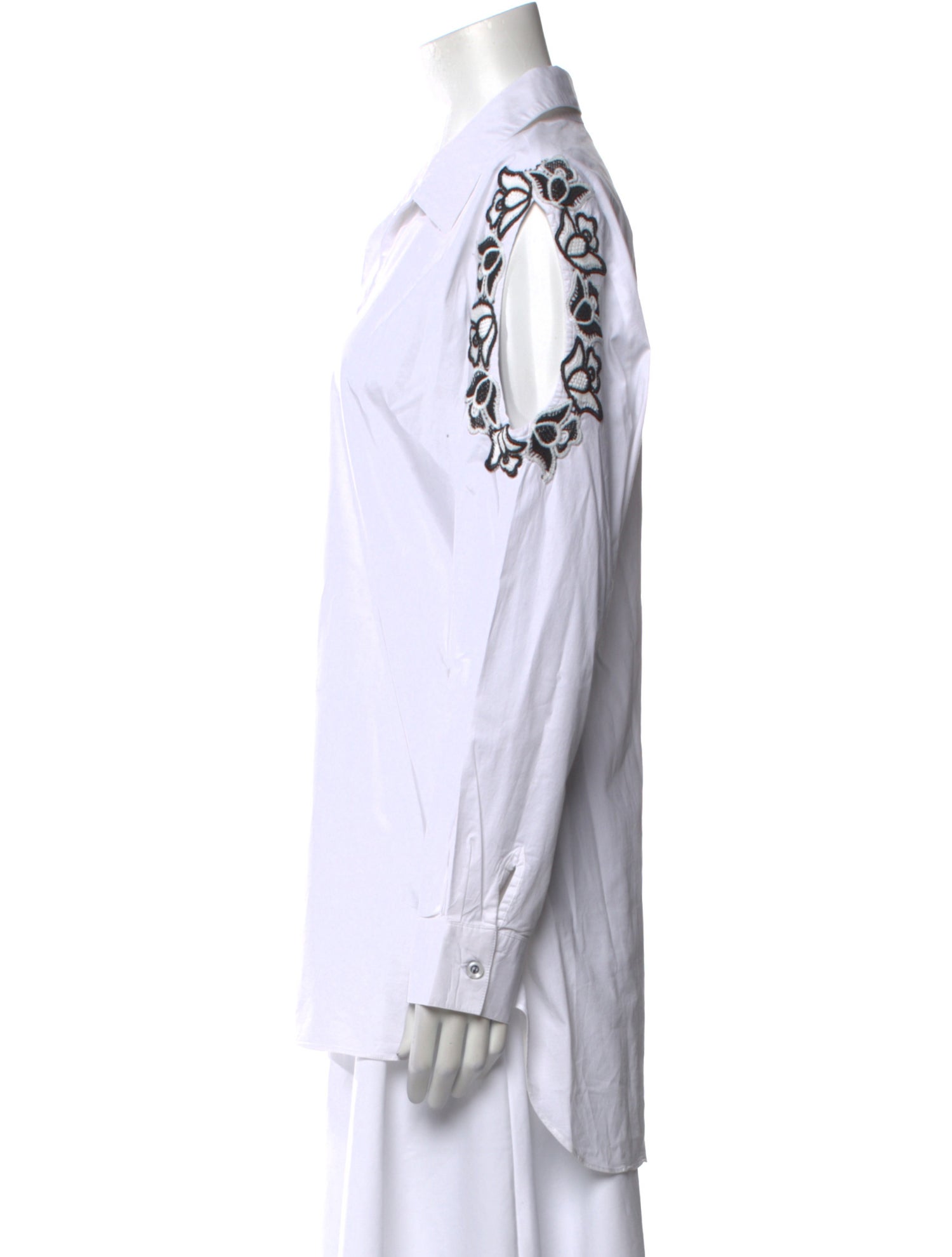 Neiman Marcus Graphic Print Long Sleeve Button-Up Top