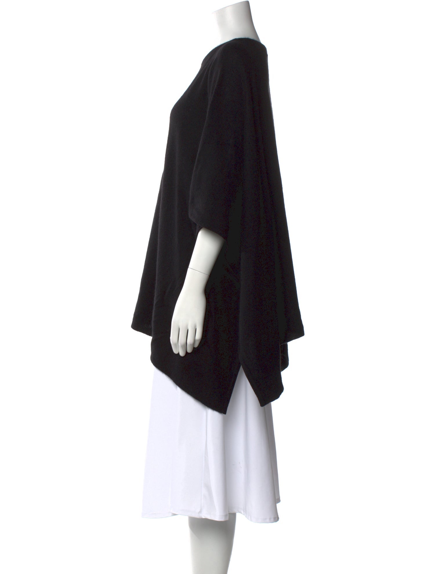 Neiman Marcus Cashmere Scoop Neck Sweater