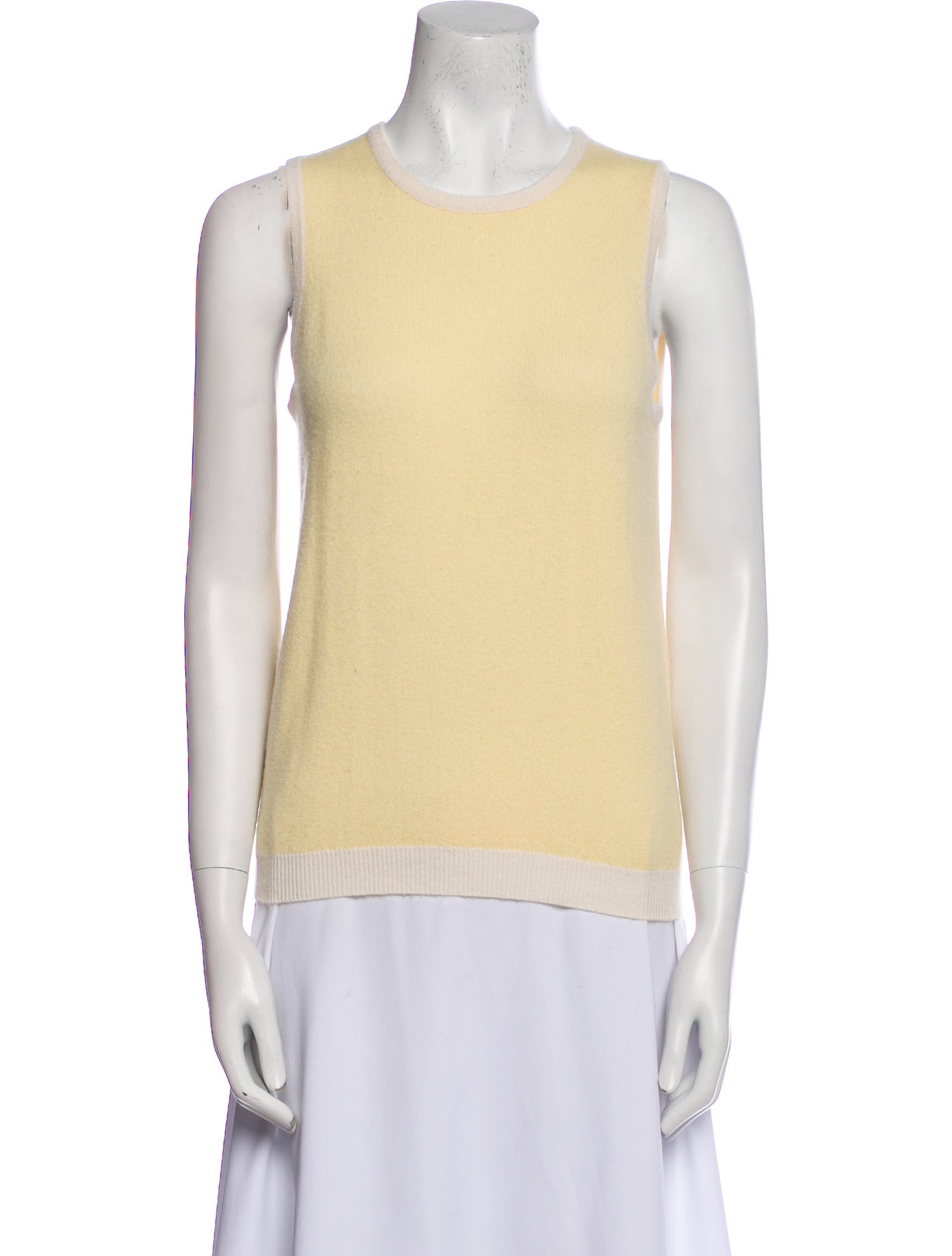 Neiman Marcus Cashmere Scoop Neck Sweater