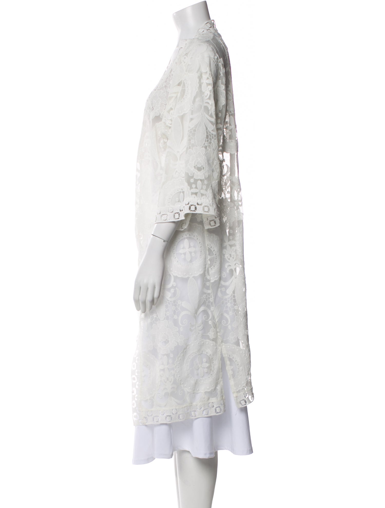 Neiman Marcus Lace Pattern Embroidered Accent Robe