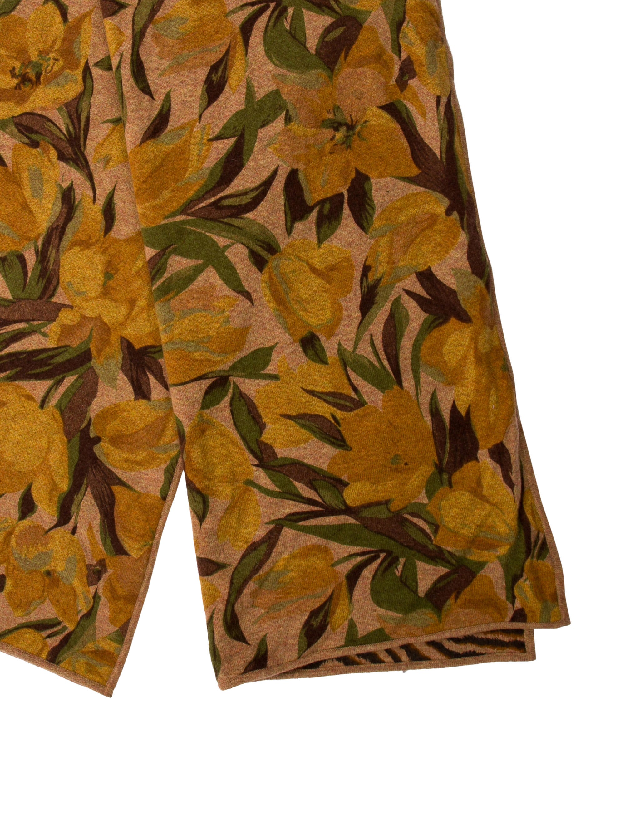 Neiman Marcus Cashmere Floral Print Scarf