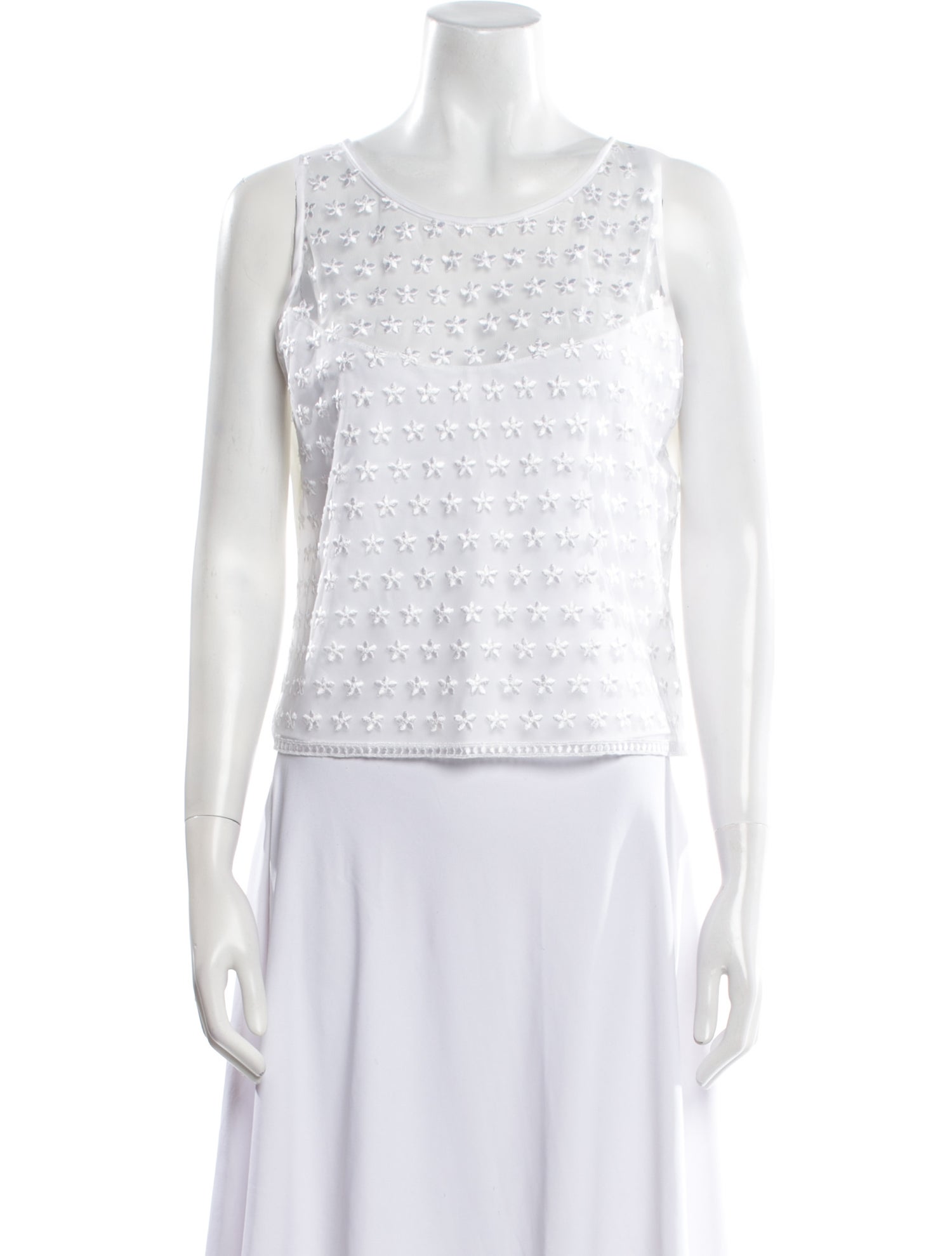 Neiman Marcus Scoop Neck Sleeveless Top
