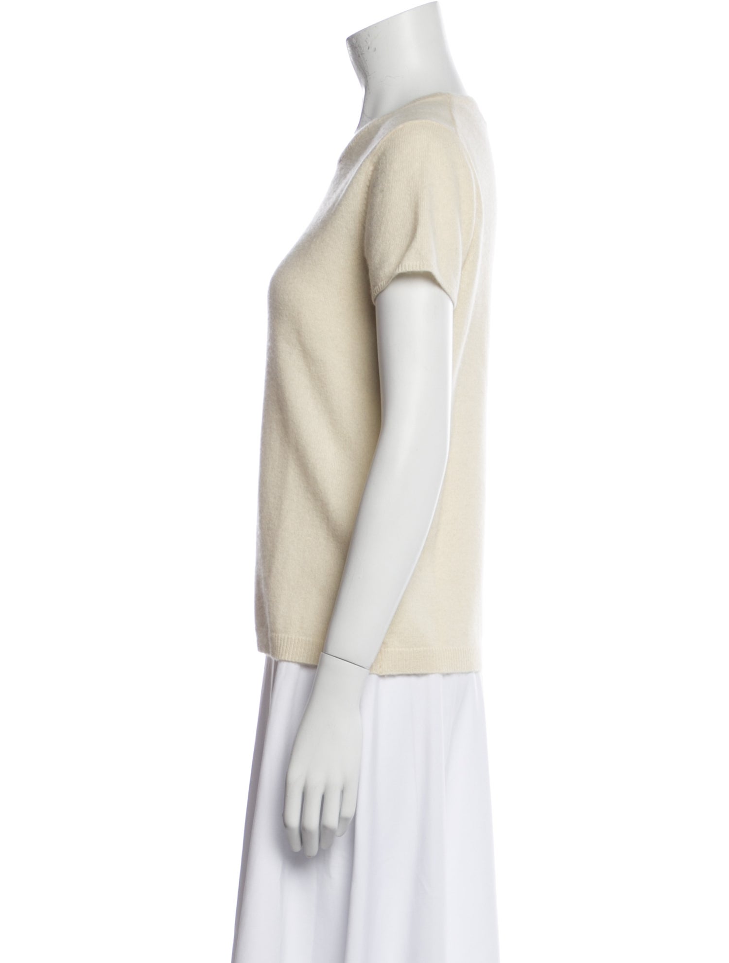 Neiman Marcus Cashmere Scoop Neck Sweater