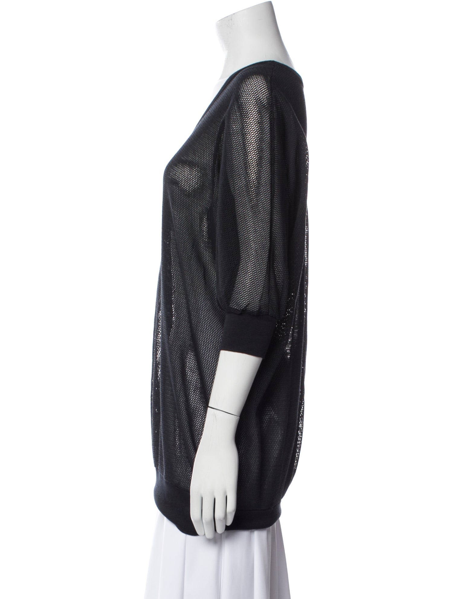 Neiman Marcus V-Neck Three-Quarter Sleeve Top