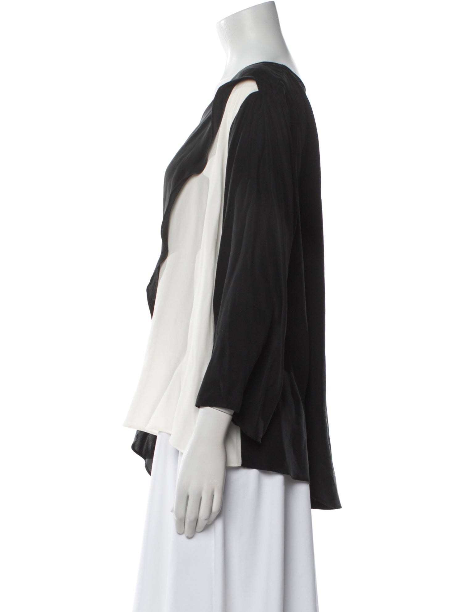 Neiman Marcus Silk Scoop Neck Blouse