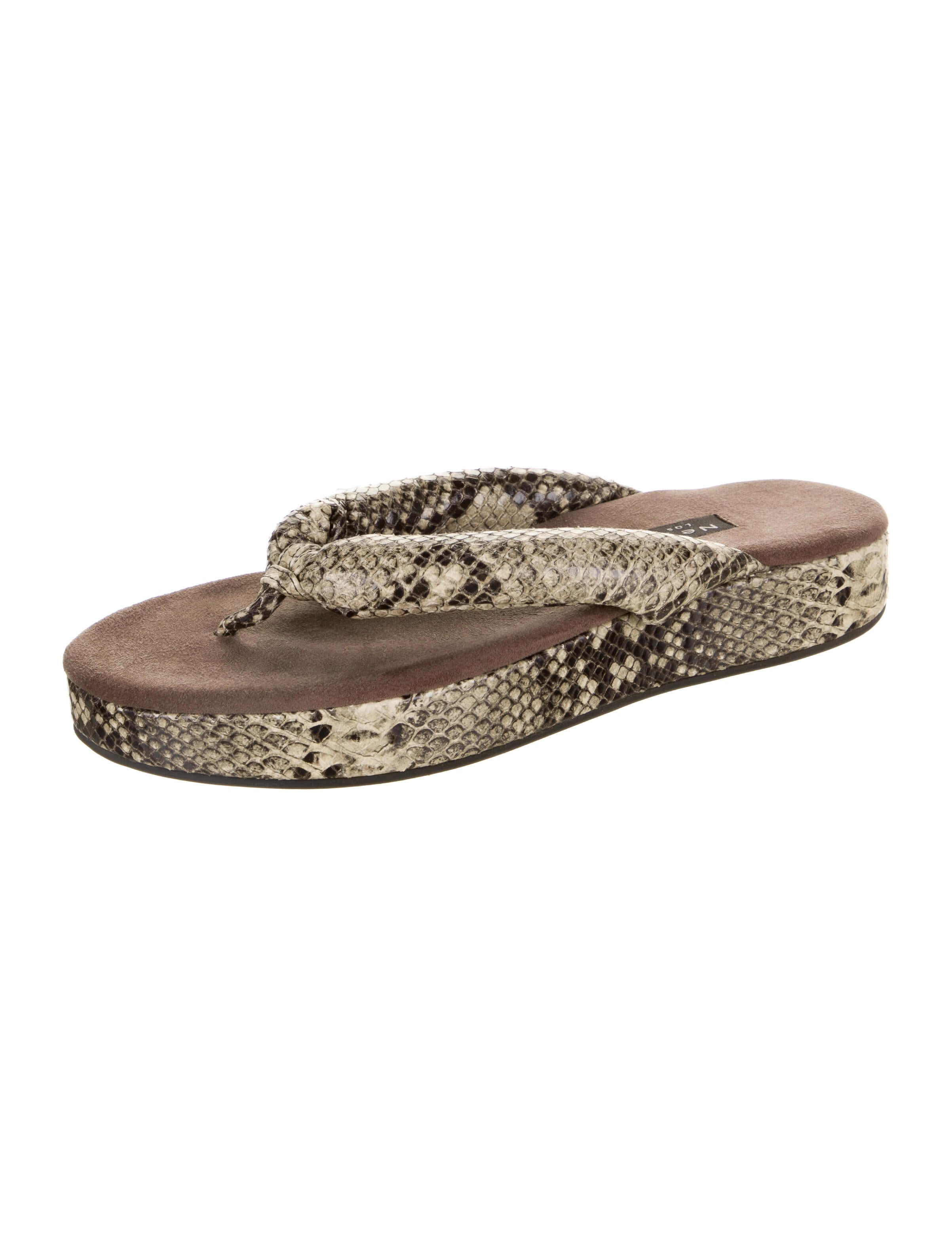 newbark sandals