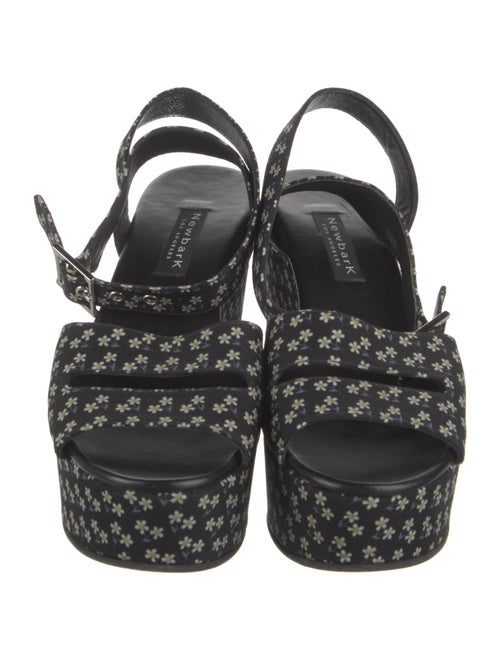 NewbarK Canvas Floral Print Sandals