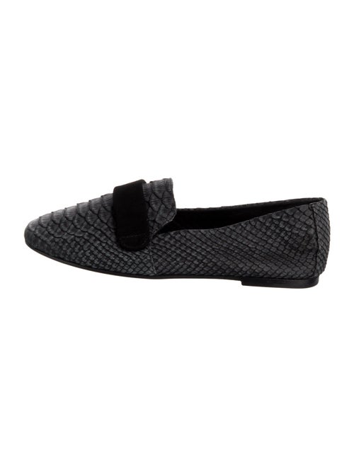 NewbarK Embossed Leather Loafers
