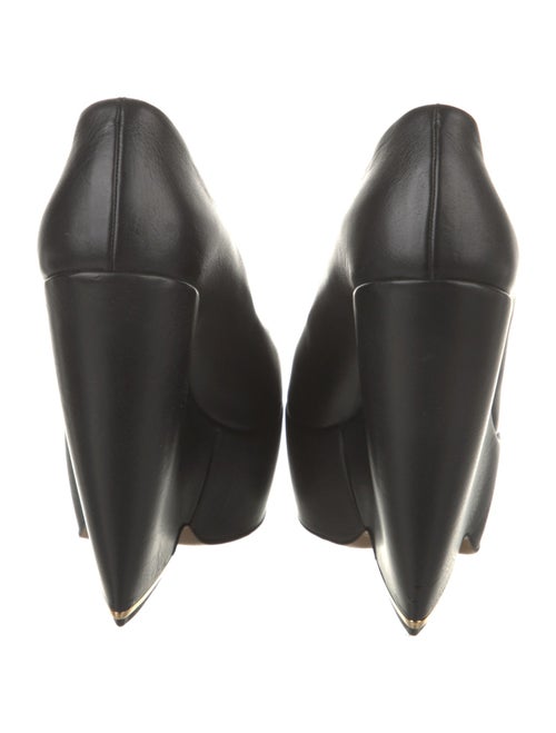 Nicholas Kirkwood Leather Pumps