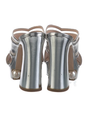 Nicholas Kirkwood Faux Pearl Accents Patent Leather Slides