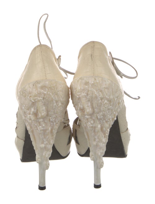 Nicholas Kirkwood Leather Animal Print D'Orsay Pumps