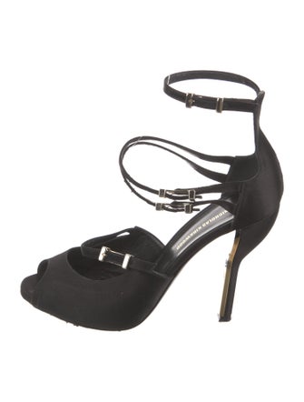 Nicholas Kirkwood Satin D'Orsay Pumps