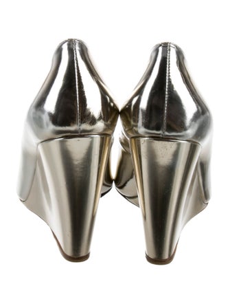 Nicholas Kirkwood Patent Leather Studded Accents Pumps