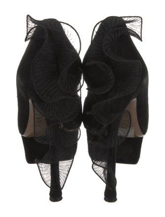 Nicholas Kirkwood Suede Ruffle Embellishment Pumps