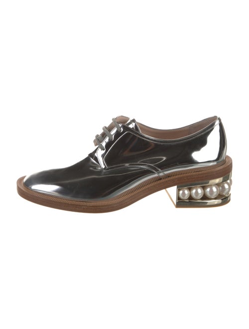 Nicholas Kirkwood Faux Pearl Accents Patent Leather Oxfords