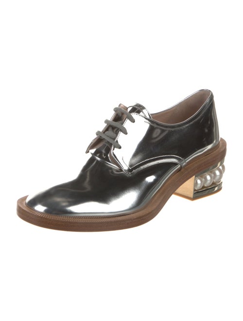 Nicholas Kirkwood Faux Pearl Accents Patent Leather Oxfords