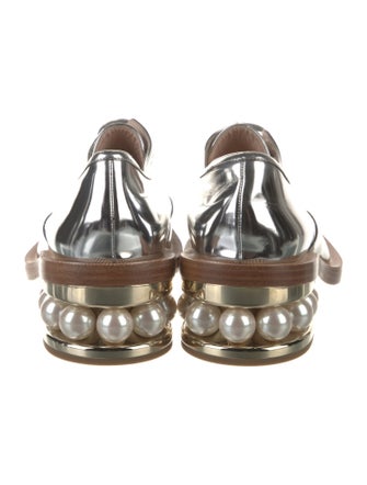 Nicholas Kirkwood Faux Pearl Accents Patent Leather Oxfords