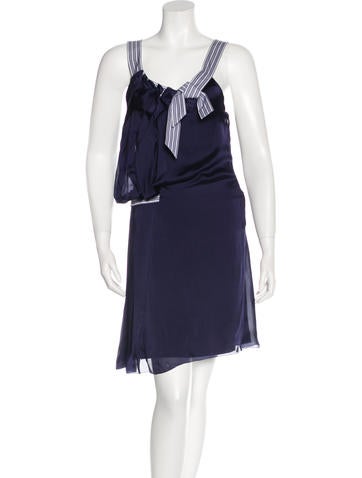 Nina Ricci Silk Pleat-Accented Dress