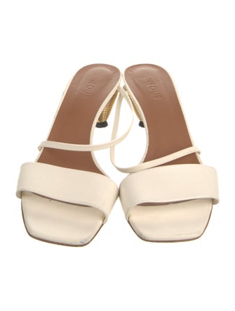 Neous Leather Slides