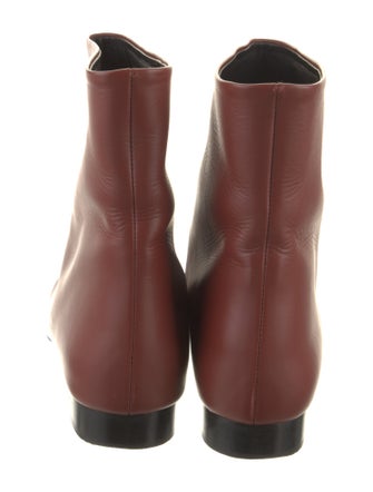 Neous Leather Boots