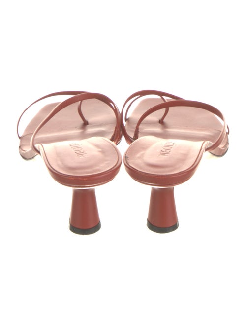 Neous Leather Slides