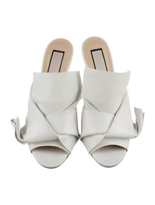 Nº 21 Leather Slides