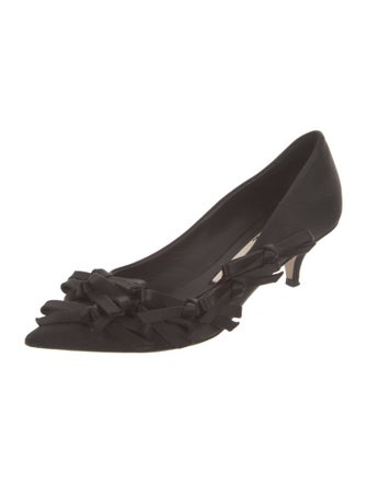 Nº 21 Satin Bow Accents Pumps