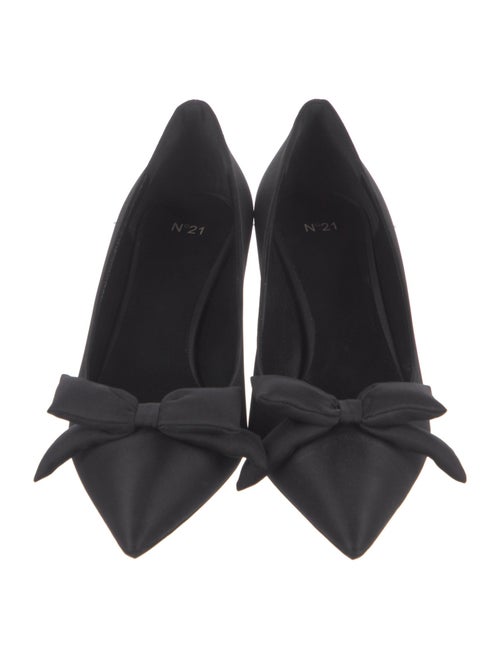 Nº 21 Leather Pumps