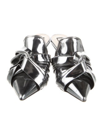 Nº 21 Leather Mules