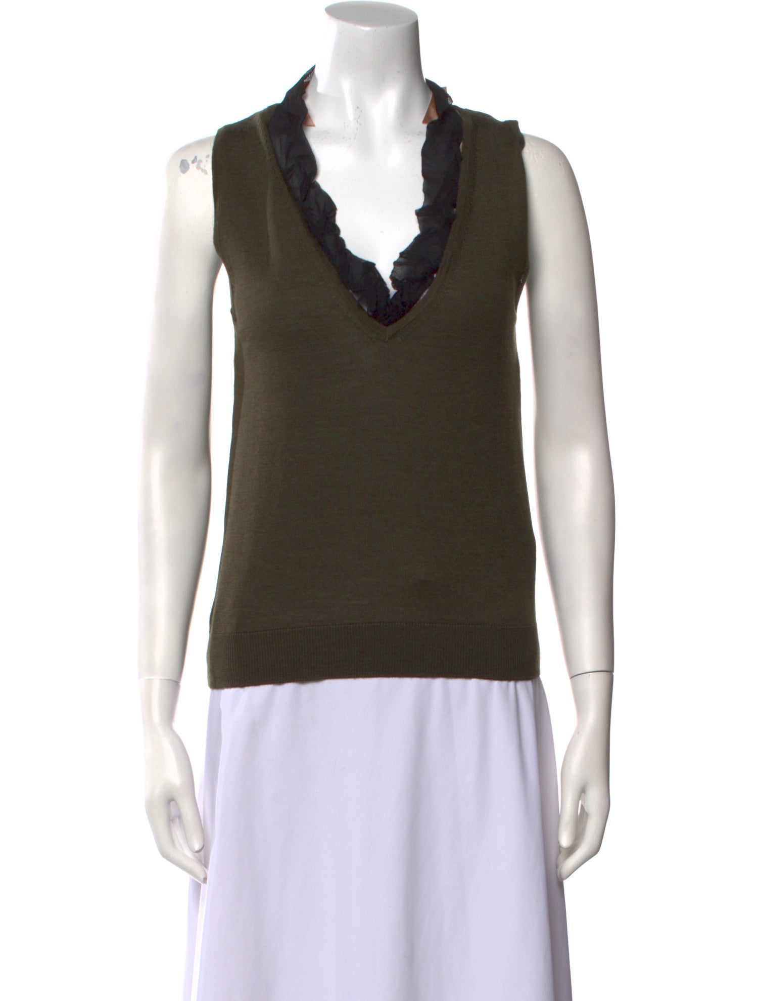 Nº 21 Virgin Wool V-Neck Top