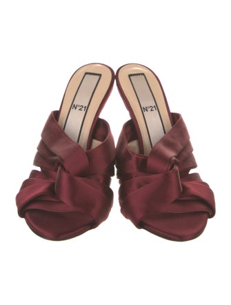 Nº 21 Satin Slides