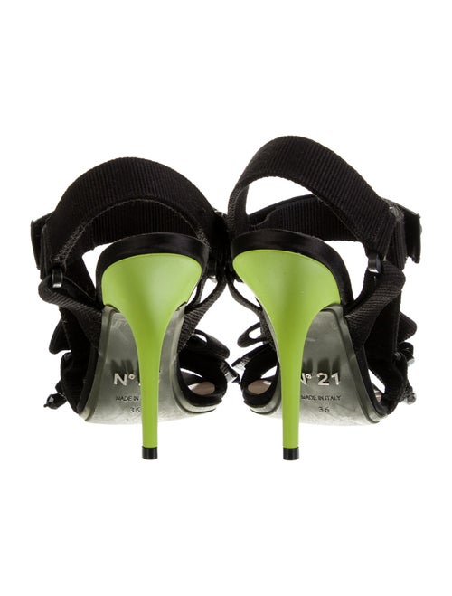 Nº 21 Beaded Accents Sandals