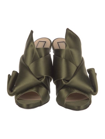 Nº 21 Satin Slides