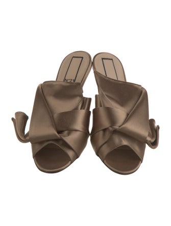 Nº 21 Satin Slides