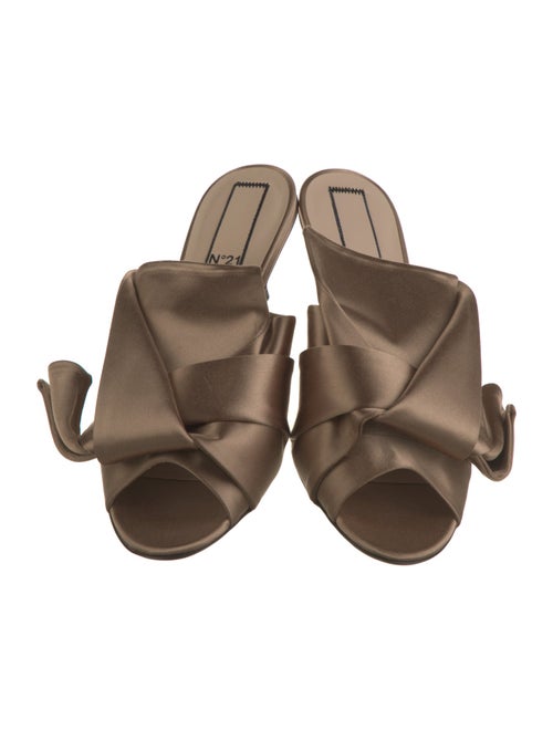 Nº 21 Satin Slides