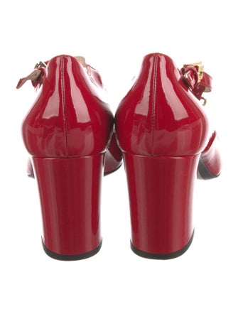 Nº 21 Patent Leather T-Strap Pumps