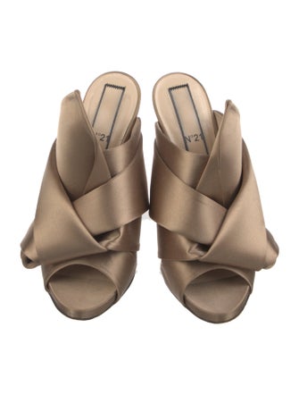 Nº 21 Satin Leather Trim Embellishment Slingback Sandals