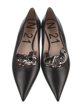 Nº 21 Leather Chain-Link Accents Ballet Flats