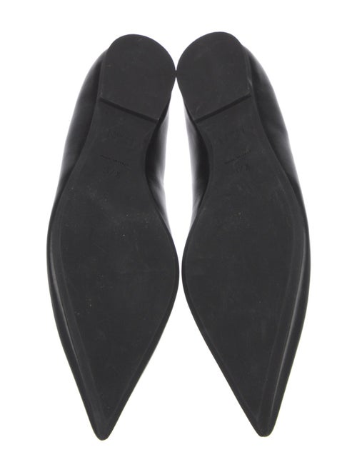 Nº 21 Leather Chain-Link Accents Ballet Flats