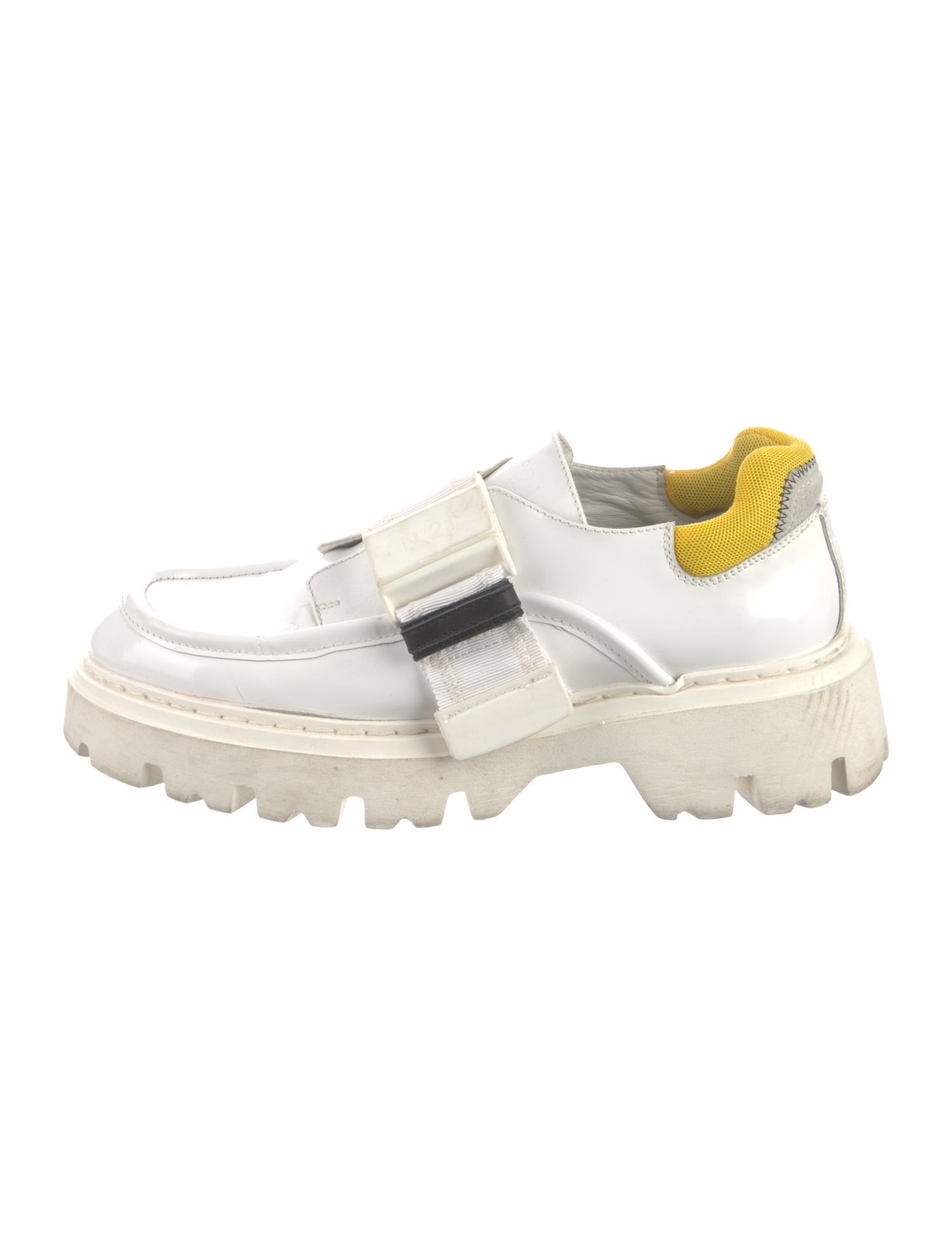 Nº 21 Patent Leather Boat Shoes