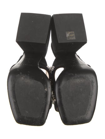 Nodaleto Suede Crystal Embellishments Slides