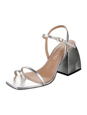 Nodaleto Patent Leather Sandals