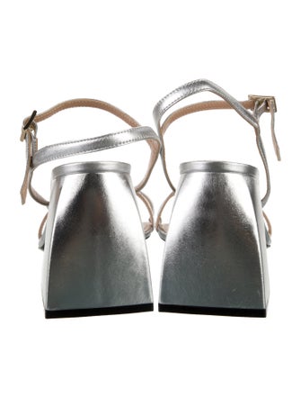 Nodaleto Patent Leather Sandals