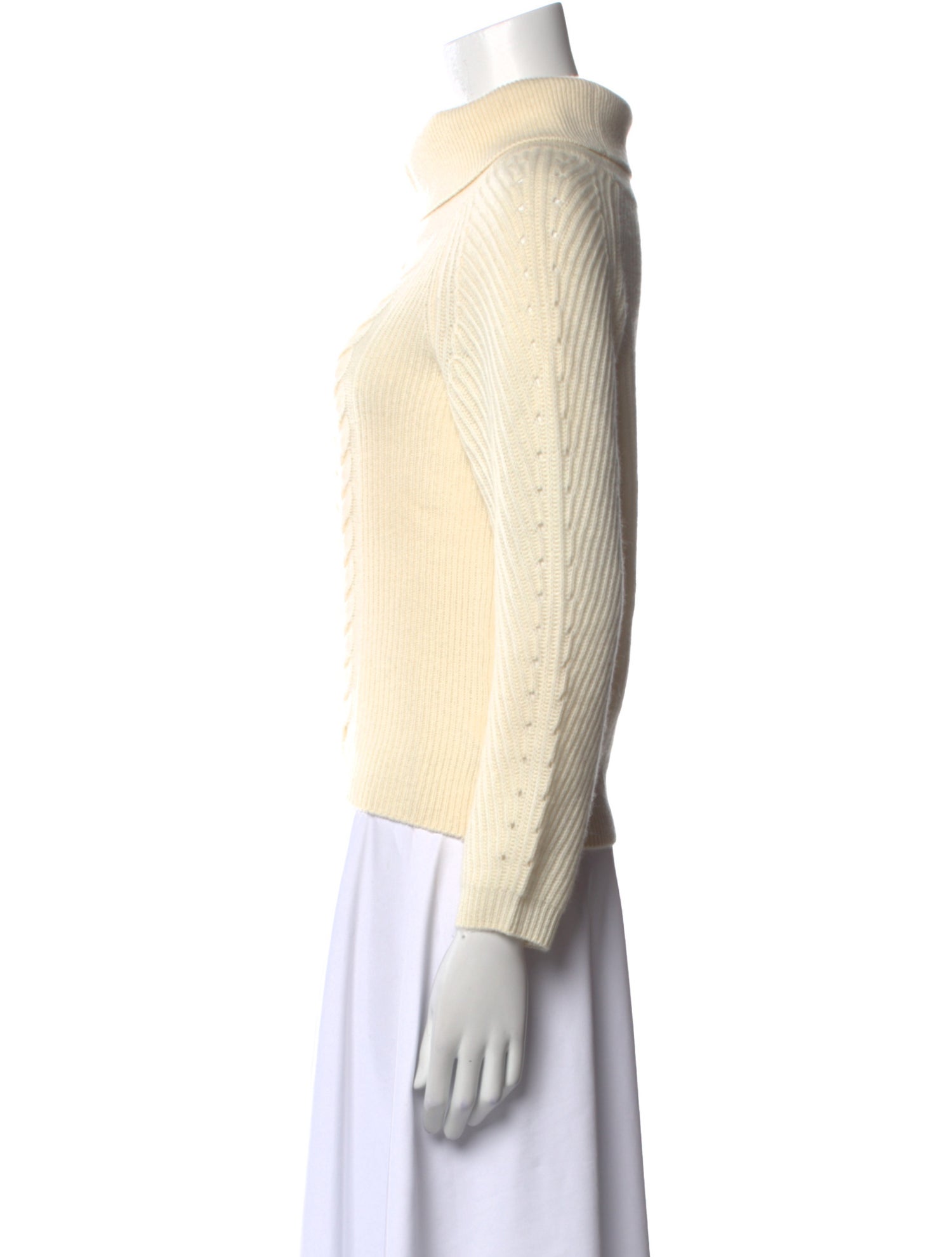 N. Peal Cashmere Turtleneck Sweater