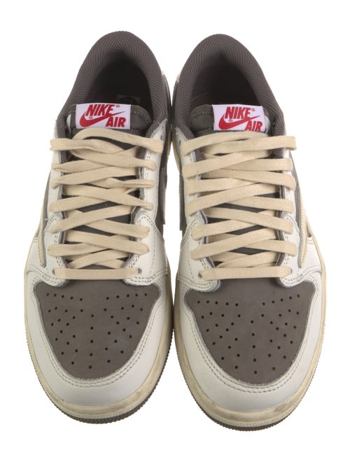 Jordan x Travis Scott 1 Retro Low OG SP 'Reverse Mocha' Sneakers