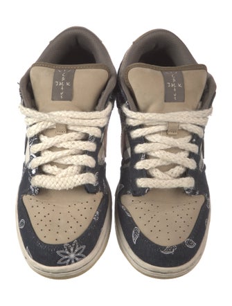 Nike x Travis Scott SB Dunk Low Sneakers