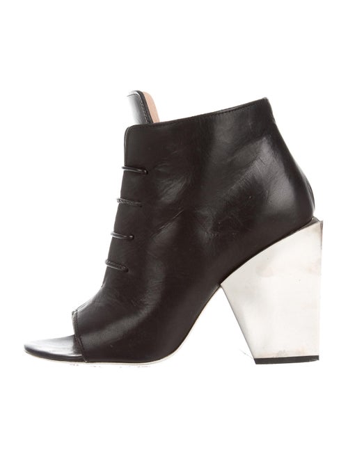 Off-White Leather Boots White