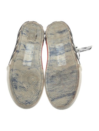 Off-White Vulcanized Low Sneakers