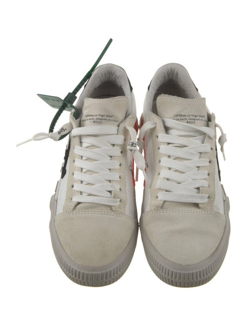 Off-White Vulc Low Sneakers